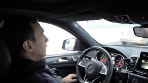 У владельца транспортной компании «ЛидерТранс» берет интервью известный блогер "Категории Е" Альбер