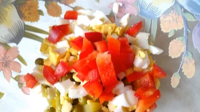 Три быстрых, вкусных САЛАТА с зеленым горошком. САЛАТЫ на праздник с зеленым ГОРОШКОМ