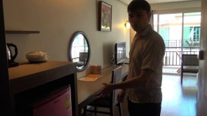 25. Нельзя жить на 1 этаже в отеле Crystal Palace Pattaya. Обзор номера на 7 этаже.