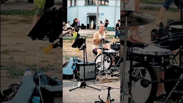 Группа Другие Люди. Земля (Маша и медведи). Уличные музыканты Москвы. Лето 2022