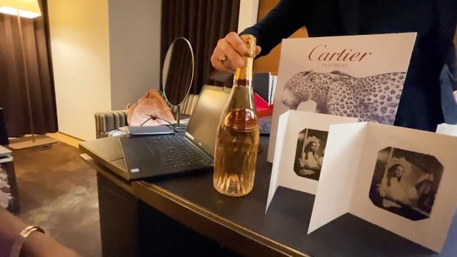 ШОПИНГ В CHANEL и CARTIER. САМЫЕ ДОРОГИЕ БУТИКИ! смотреть онлайн