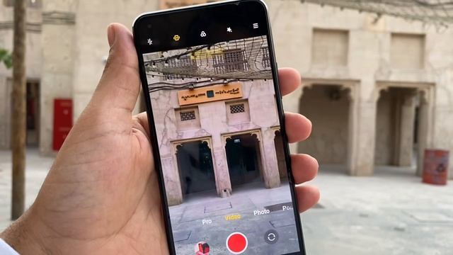 Xiaomi Mi 11 Lite Detailed Camera Review In Hindi: Zoom, Stabilization, Mic & More Tested! смотреть онлайн