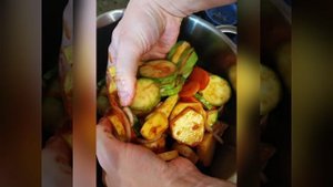 Курица с овощами в духовке