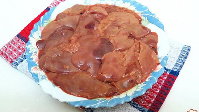 Печень по-строгановски со сливками