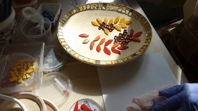 Стеклянная мозаика_Декоративная тарелка