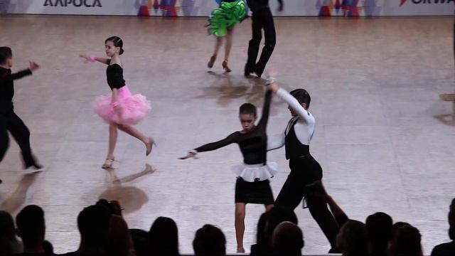 Самба Соломенников Святослав - Авдеева Анна смотреть онлайн