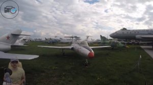 Учебно тренировочный самолет Л-29 Дельфин обзор и история модели.