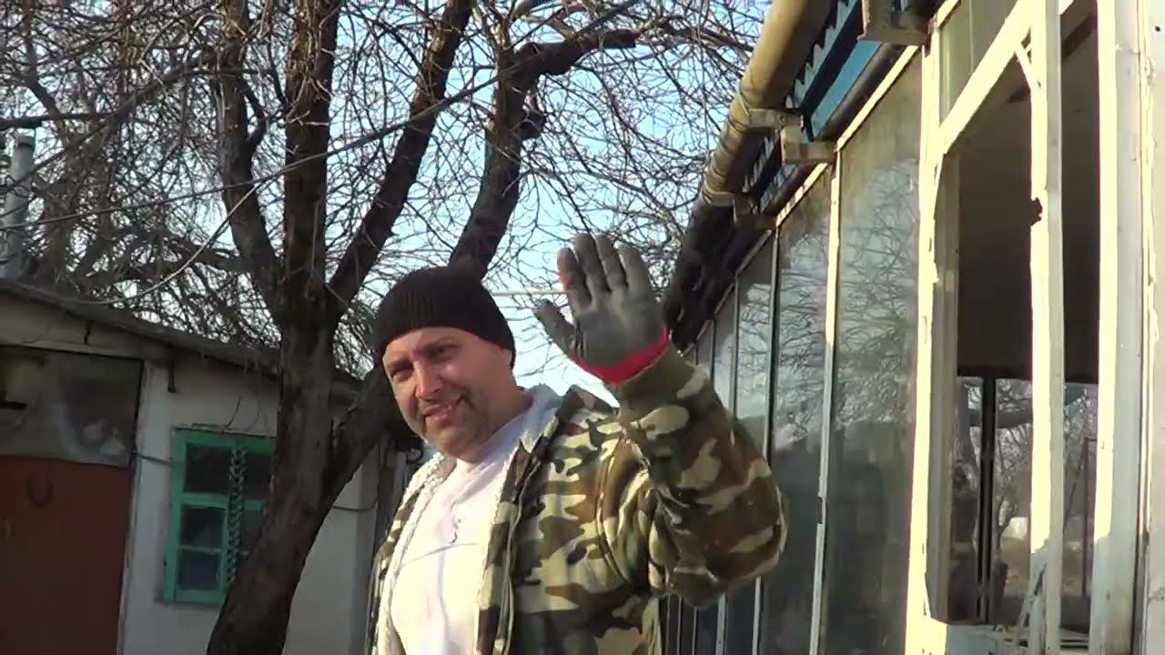 ПОЛИЦИЯ ПРИЕХАЛА / ЛОМАЕМ ПОДДОНЫ / ПЕРЕНЕСЛИ ПЕРЕПЕЛОВ / ПОСАДИЛИ СМОРОДИНУ