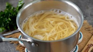 Макароны с сыром и сметаной