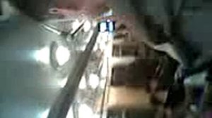 осторожно двери не закрываются
