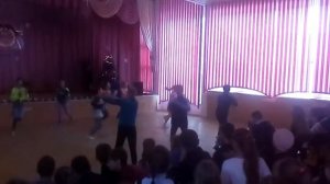 Танец "90-е"