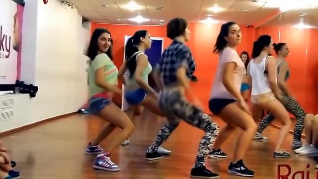 МК Шошина и Леся смотреть онлайн