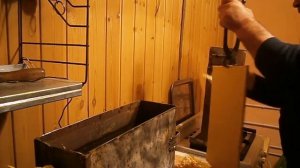 29.12. 2020 г.  Делаю листы для вощины.