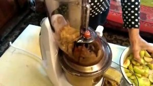 Соковыжималка KitFort KT-1104