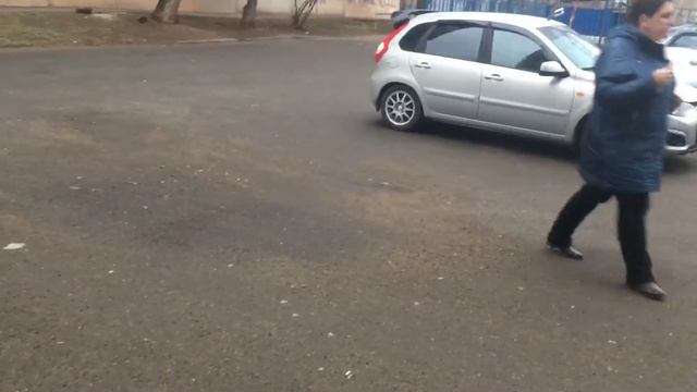 Выхлоп в городе на низах смотреть онлайн