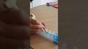 Как сплести змею резинок на станке