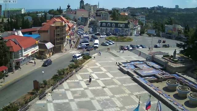 Вебкамера "Площадь Советская". Запись 18.07.2015 14:30:01 смотреть онлайн