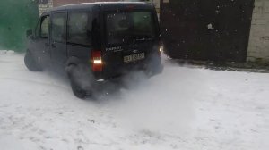 Форд Торнео Коннект 1,8 белый дым