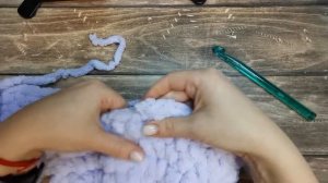 Как связать подушку сердце из ализе пуффи за час. Подарок на день Святого Валентина из alize puffy.