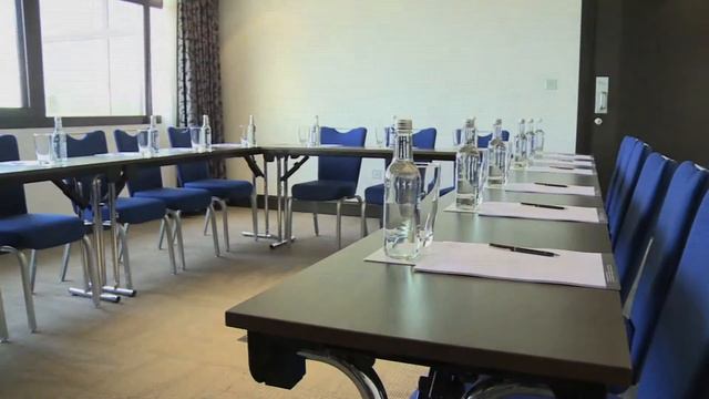 Anantara Dubai The Palm Resort & Spa Meeting Room смотреть онлайн