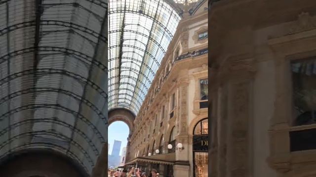 Gallery Vittorio Emanuelle ll in Milano is amazing!