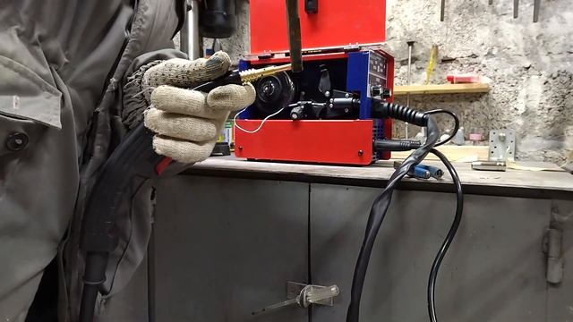 Обзор и тест полуавтомата JONSER 200QX ( Хороший, но есть нюансы! ) смотреть онлайн