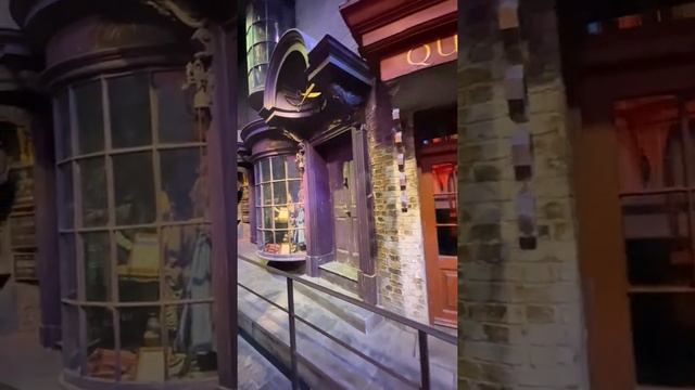 Косая аллея. Гарри Поттер  HP studio tour London