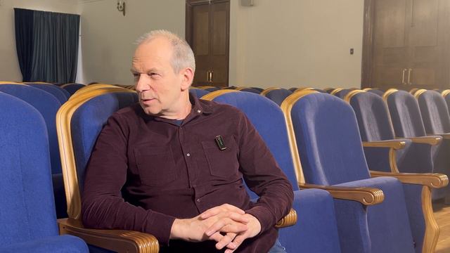 PROчтение: блиц-интервью с Дмитрием Петровым / МГЛУ