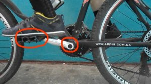 Скрип, хруст и стучит в педалях и каретке велосипеда, как устранить.