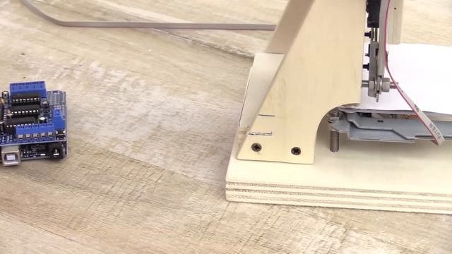 How to make mini CNC plotter 2D using scrap DVD смотреть онлайн