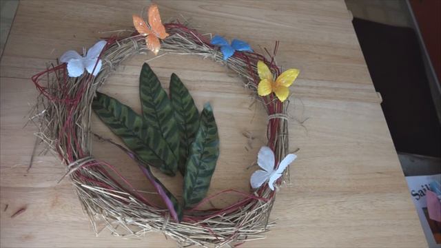 Весенний венок на дверь - хобби многодетной мамы семьи Савченко. смотреть онлайн
