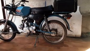 Амортизаторы от мотоцикла Минск на мопед карпаты.