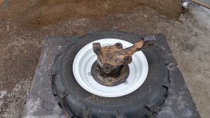 Передние ступицы минитрактора