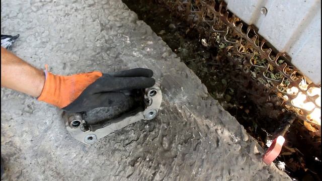 Замена передних тормозных дисков и колодок на Тойота Королла 2008 1,6 Toyota Corolla смотреть онлайн