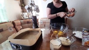 Заливной рыбный пирог на ряженке.Быстрый и сытный.