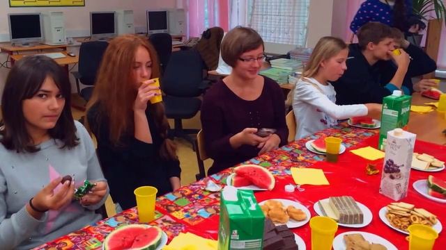 Гимназия 1551 (Корпус 8) "Арбузник" (31 августа 2015 года) смотреть онлайн