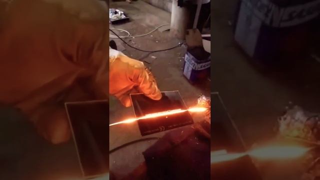Лайфхак для сварщиков #сварка #welding #сварщик #электроды #аргон #наплавка #медь #нержавейка #пайк смотреть онлайн