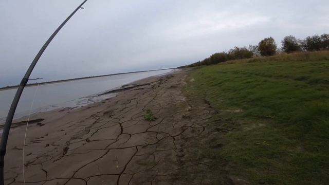 БЕРЁЗОВО. Рыбалка на угодьях с ночёвкой в избушке #клеваярыбалка #югра