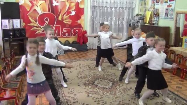 Танец "Возвращайтесь!"
