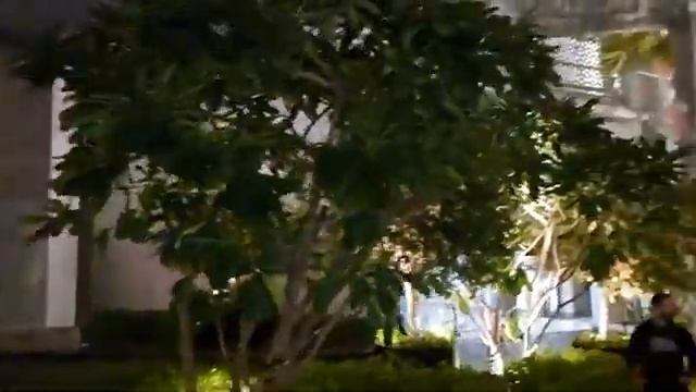 Dubai walk: Business Bay Metro Stn to Burj Khalifa Dubai Mall via Bay Ave & Downtown Dubai смотреть онлайн