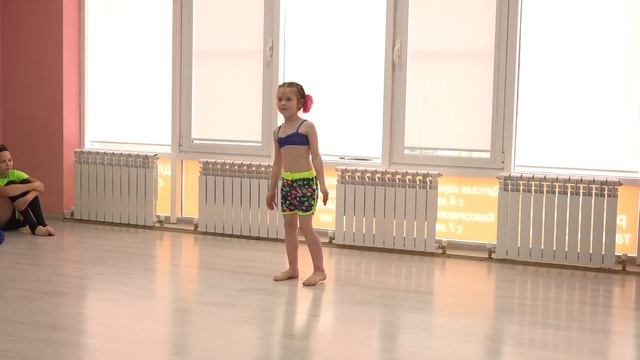 РАПУНЦЕЛЬ.Сырых Лидия.Танцевальный центр "Виктория",г.Батайск. танец смотреть онлайн