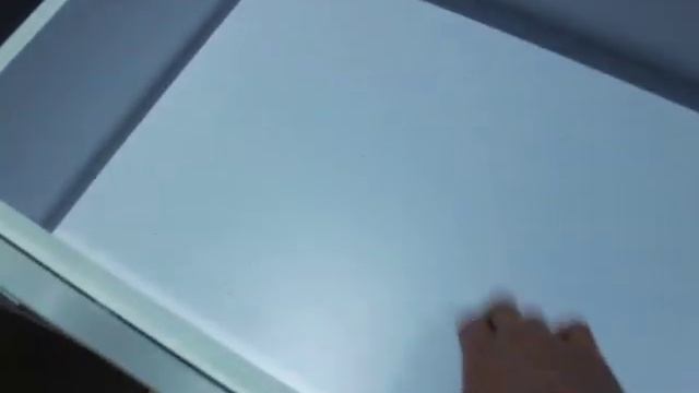 Гардеробная комната в белом цвете на заказ. Мебель в гардеробную комнату на заказ.