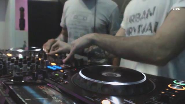 Ema Marchese b2b Fran Bianco en @Live Room смотреть онлайн