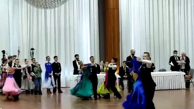 Псков Stt.1/4 f Tango смотреть онлайн