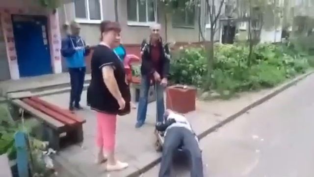 Друг не оставит в беде ... смотреть онлайн