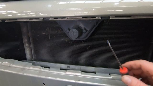 How to open a Ford Transit Custom seized bonnet / hood mechanism смотреть онлайн