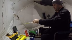 ПОЕХАЛ ЛОВИТЬ СИГА В ГЛУХОЗИМЬЕ. МОЖНО ЛИ ПОЙМАТЬ ЧТО-ТО НА 20 МЕТРАХ НА УВИЛЬДАХ???