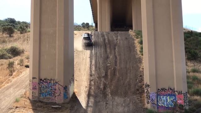 3rd Gen Ford Explorer and Lexus GX470 off road Trail Chasers смотреть онлайн