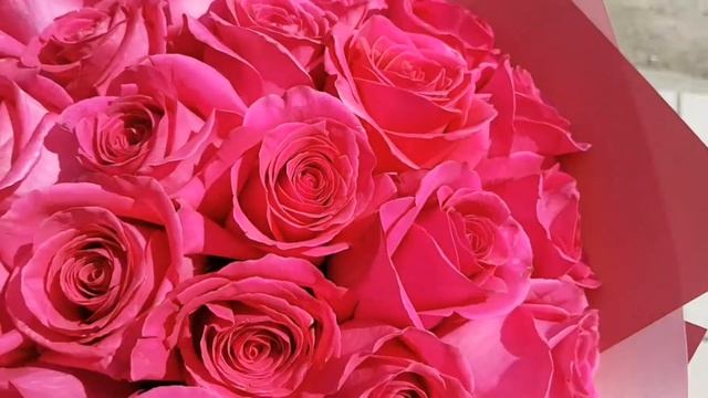 Монобукет из Роз Сапфир смотреть онлайн