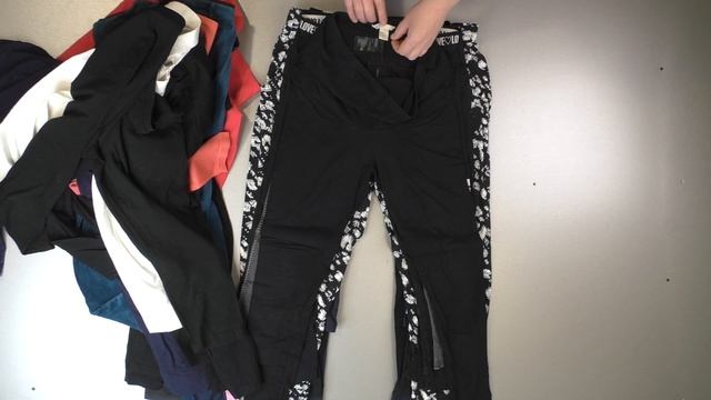 Лот 2652 Леггинсы хлопок (6 кг, 32 шт, 6000 руб, 187 руб шт) смотреть онлайн